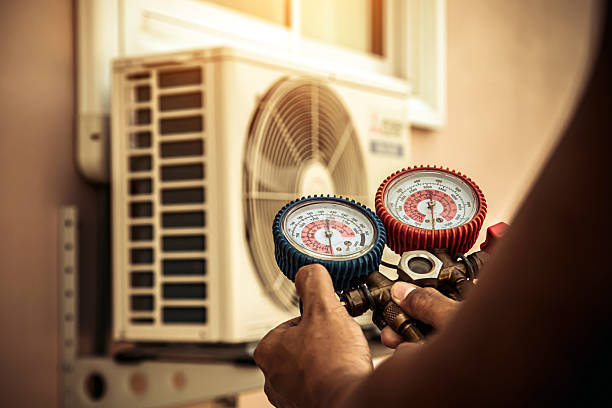 Professional Hvac Installation technician working in Pompton Lakes, NJ